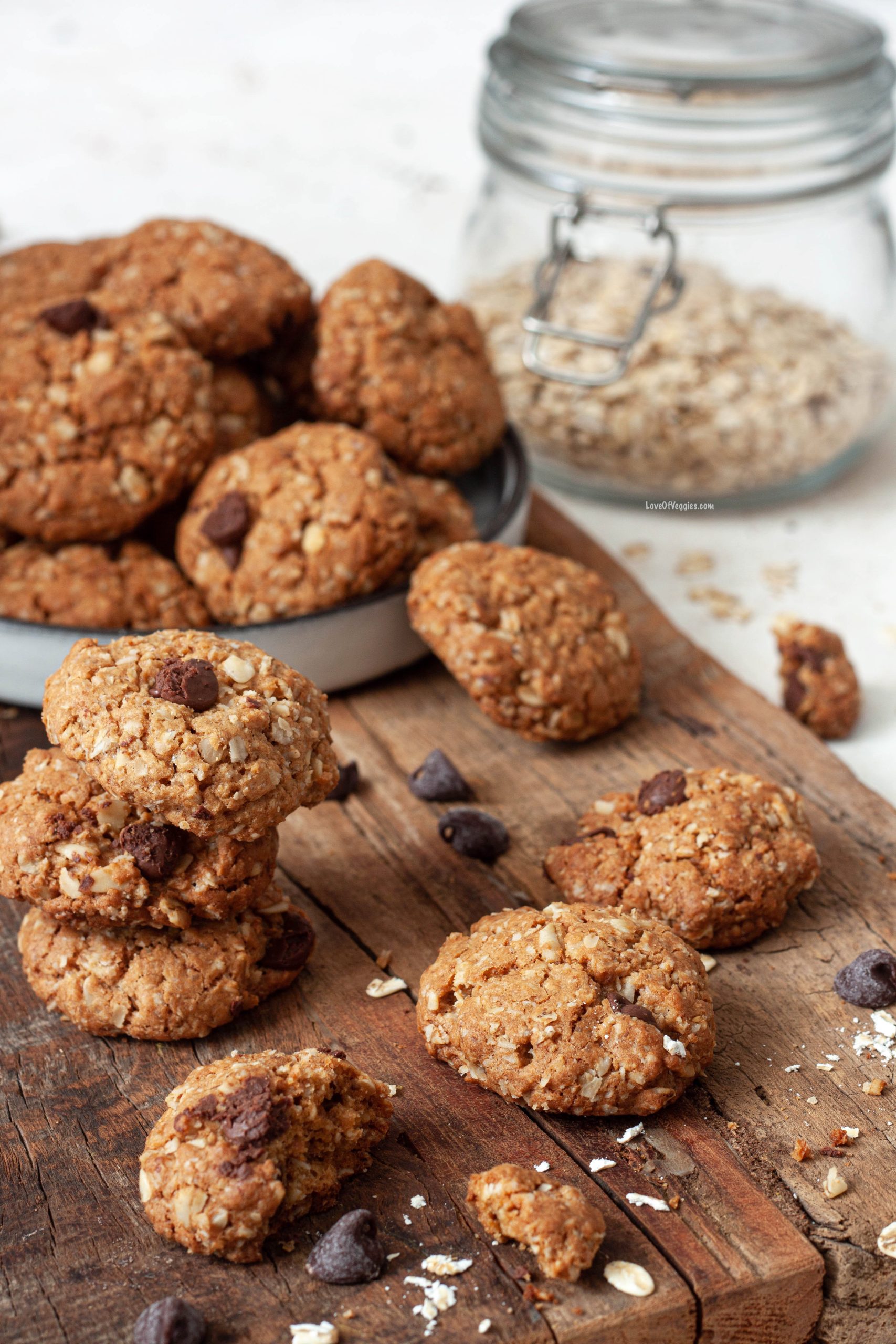 Easy Vegan Oatmeal Cookies